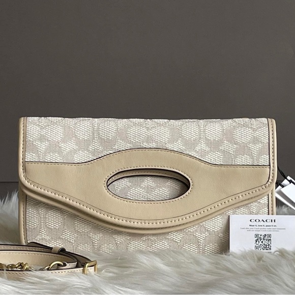 💰SOLD - CA358 - Coach Foldover Cut Out Clutch Crossbody in Signature Jacquard - Picture 12 of 15
